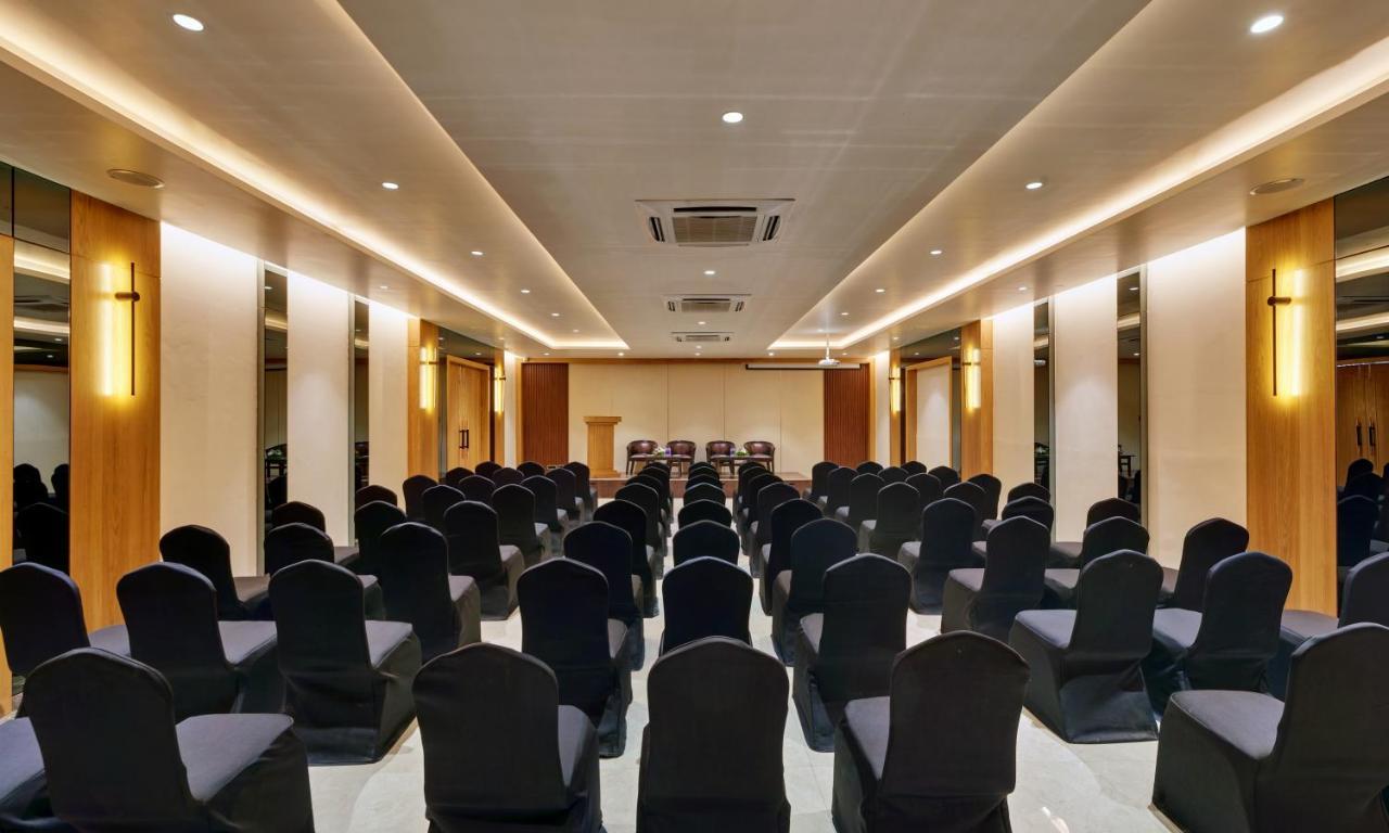 Citrus Hotel كولهابور المظهر الخارجي الصورة