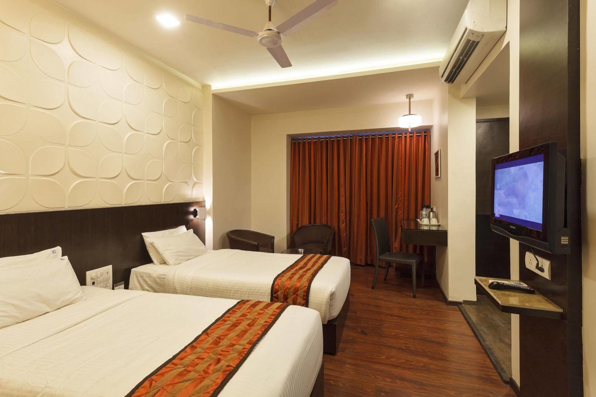 Citrus Hotel كولهابور المظهر الخارجي الصورة