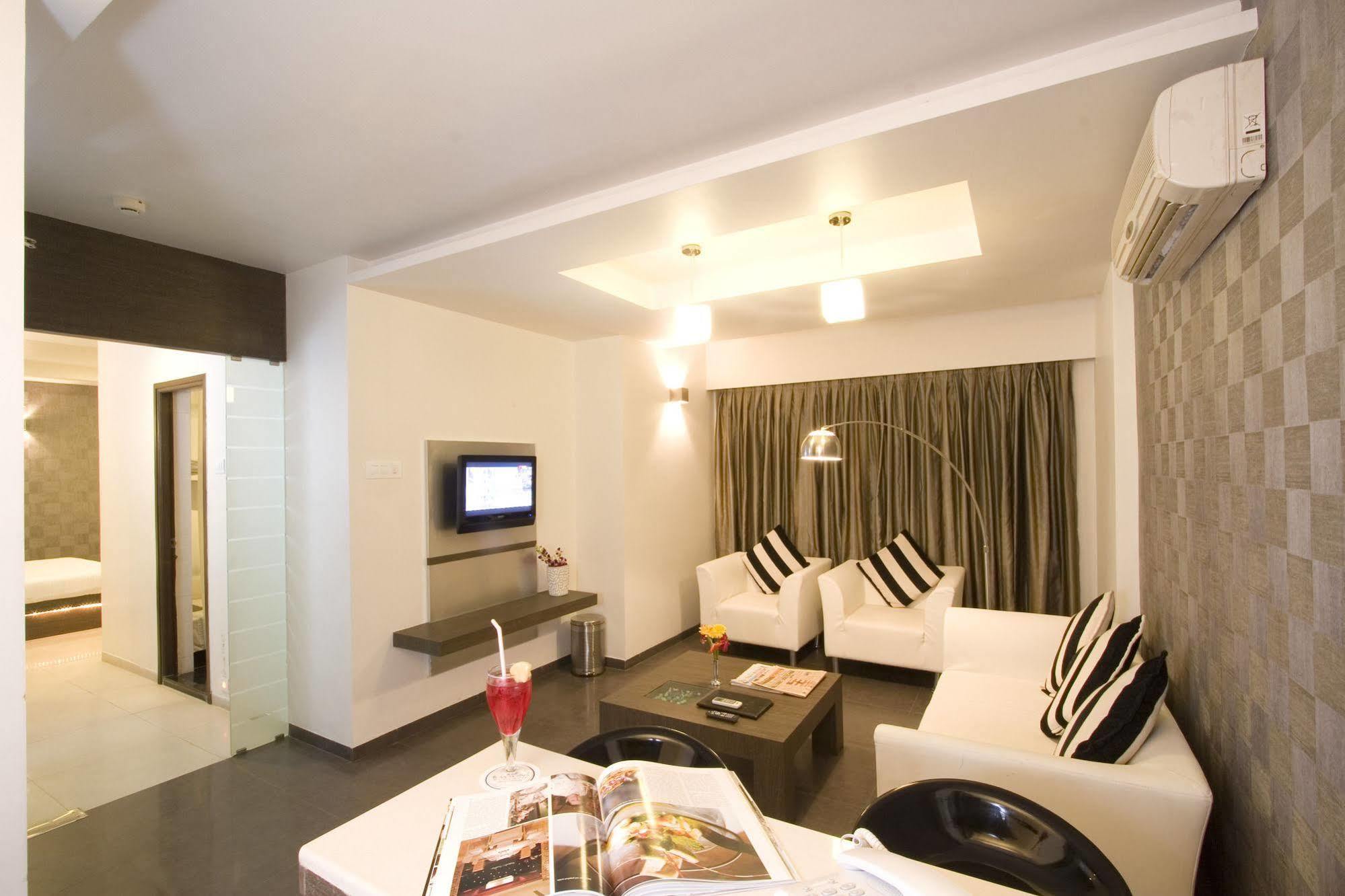 Citrus Hotel كولهابور المظهر الخارجي الصورة