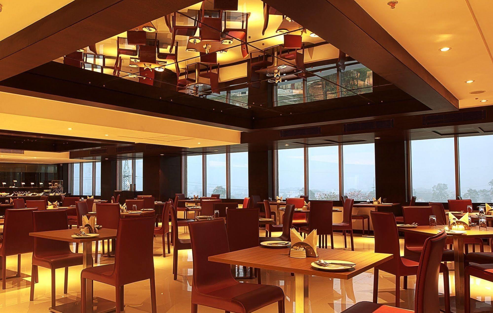 Citrus Hotel كولهابور المظهر الخارجي الصورة