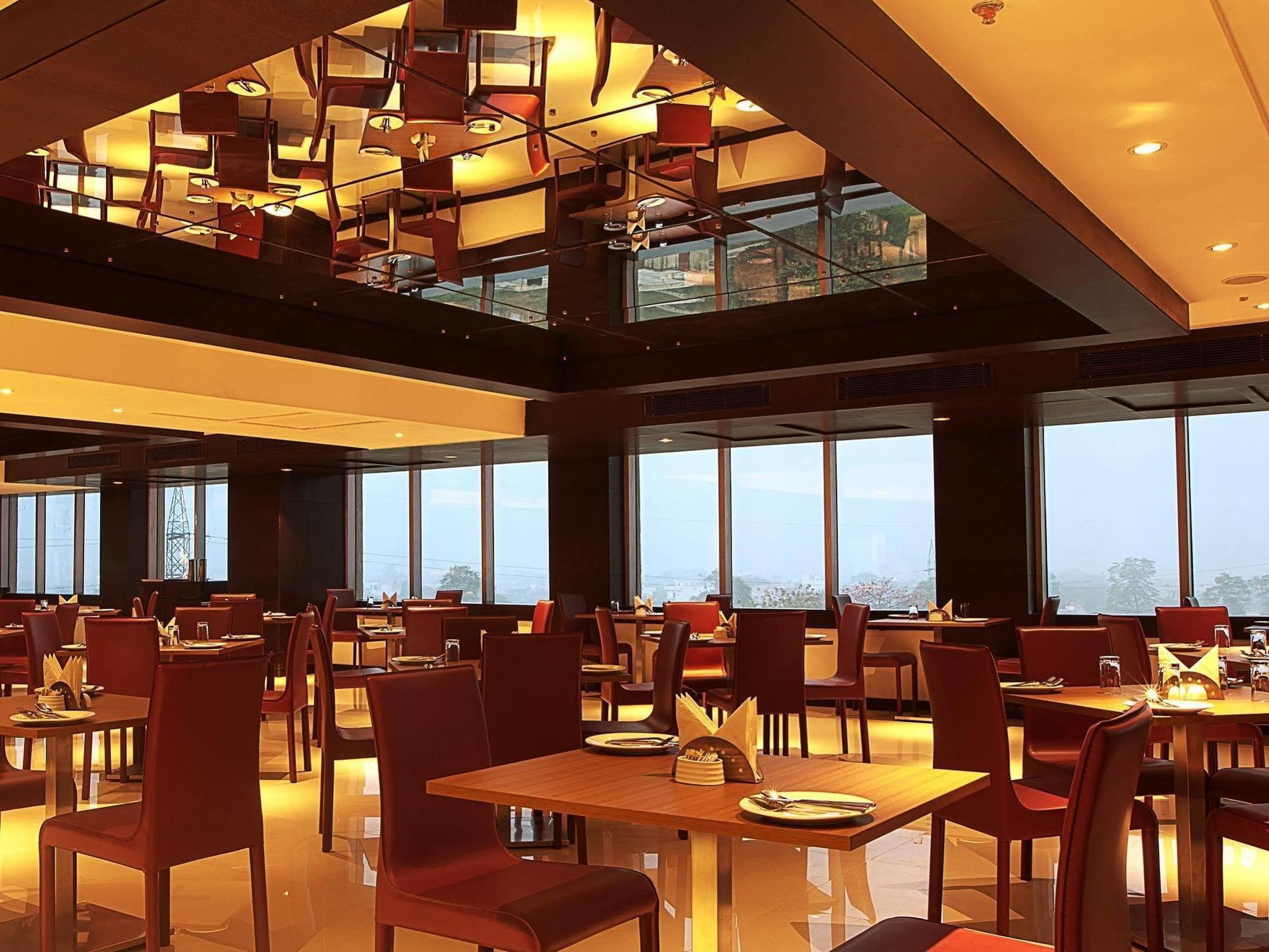 Citrus Hotel كولهابور المظهر الخارجي الصورة